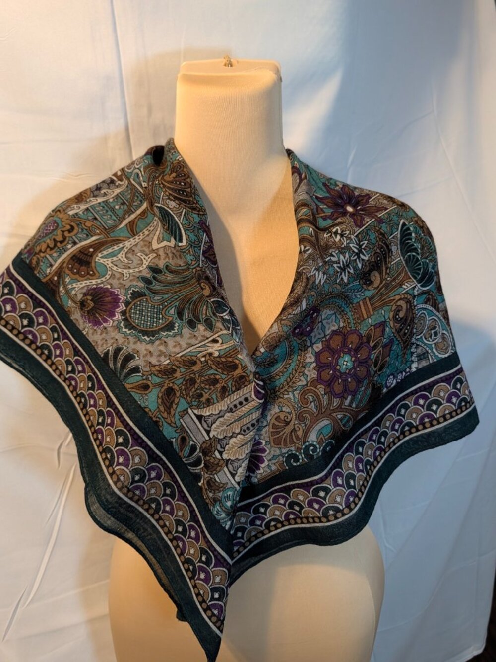 Vintage Acute 100% Wool 34x34" Scarf Pashmina Shawl Floral Boho  Western